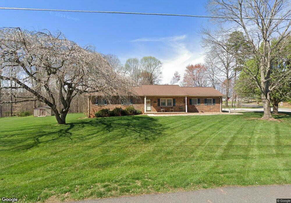 122 Dj Dr, Statesville, NC 28625 - photo 1