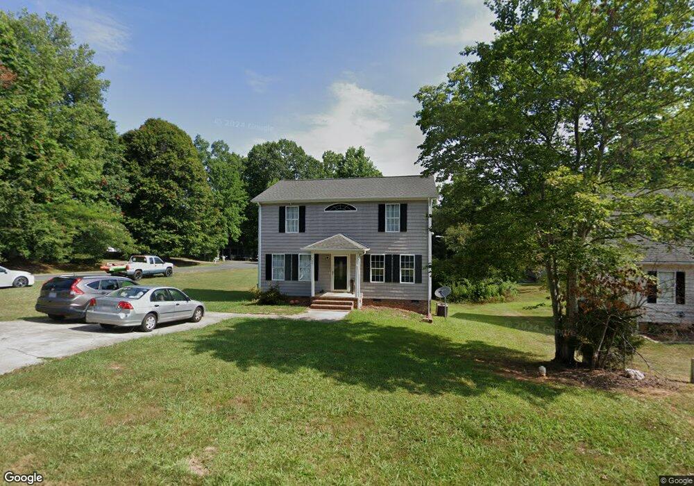 509 Kelly Cir, Asheboro, NC 27203 - photo 1