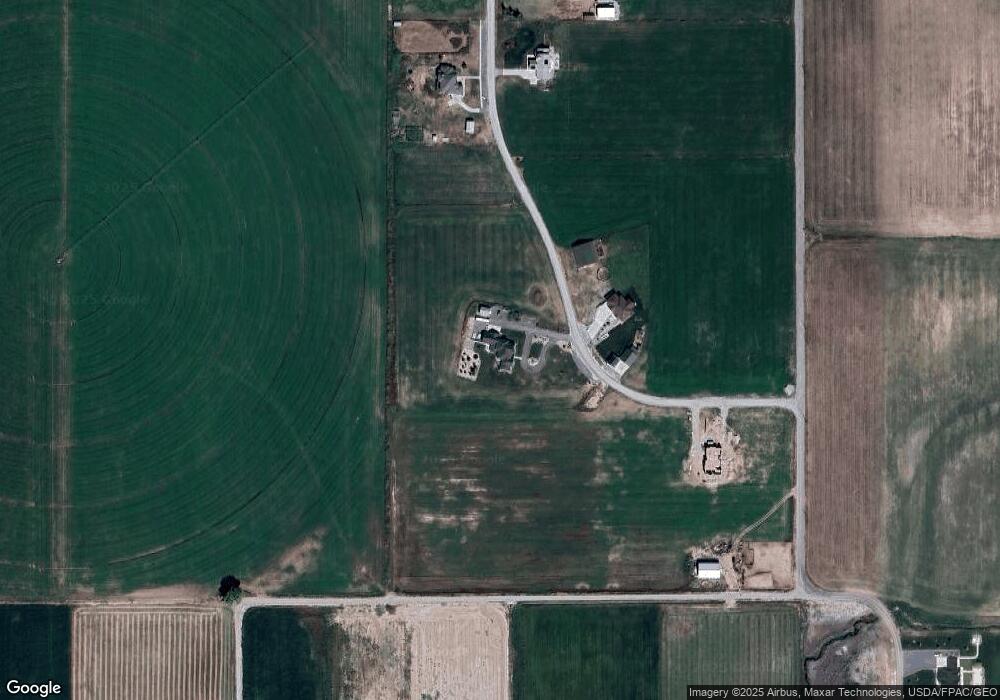 7131 Estancia Ln unit 2, Smithfield, UT 84335 - photo 1