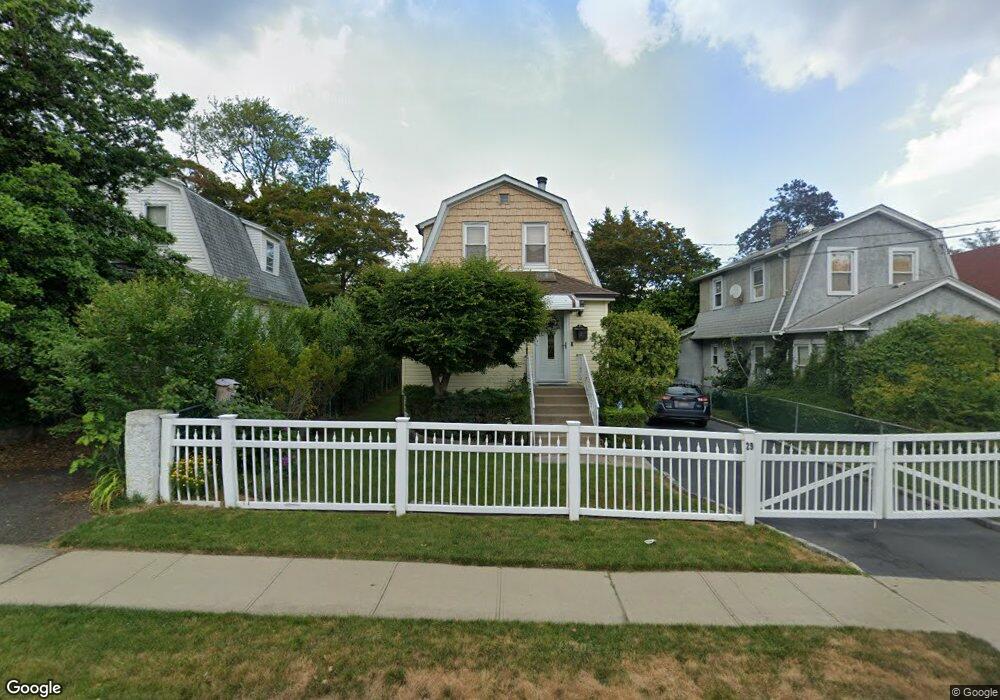 29 North Rd, Great Neck, NY 11024 - photo 1