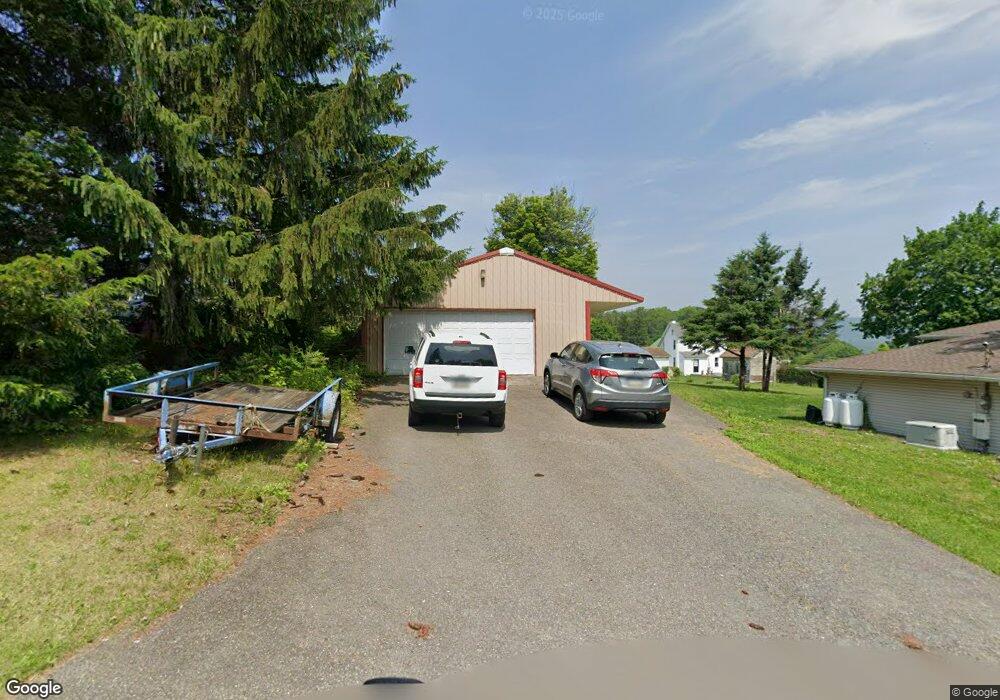 7322 1st St, Slatington, PA 18080 - photo 1