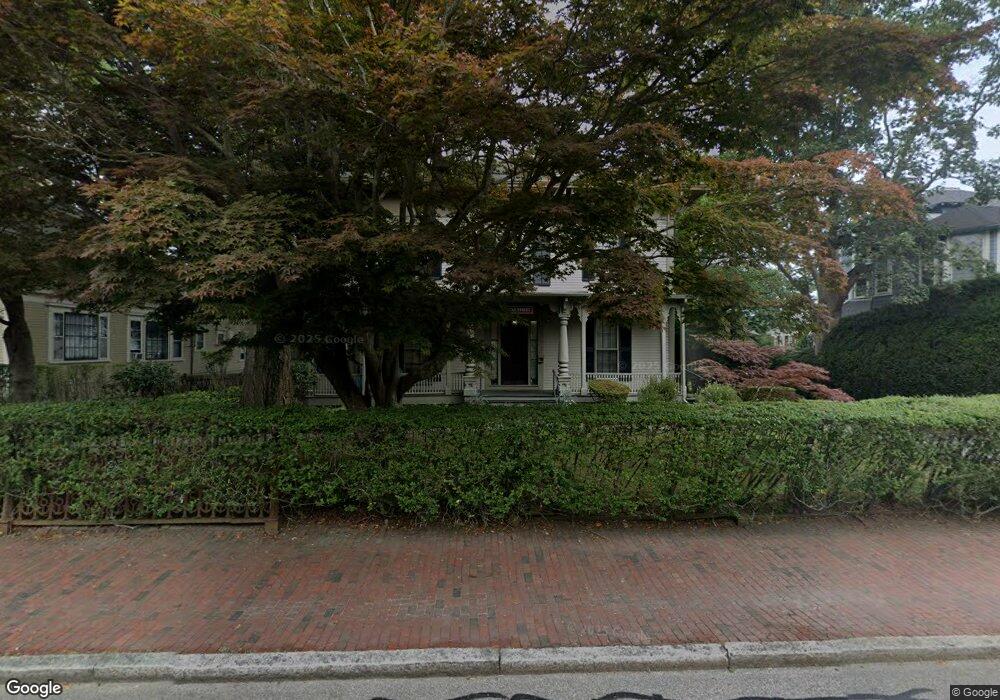 30 Kay St unit 2, Newport, RI 02840 - photo 1