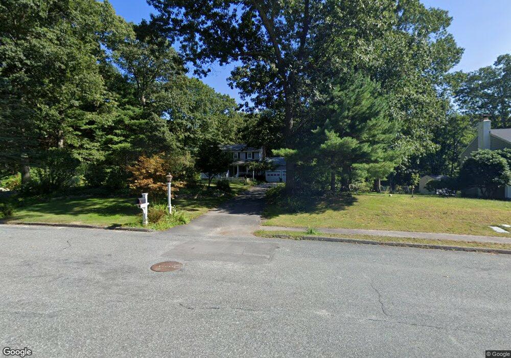 11 Camelot Ln, Medfield, MA 02052 - photo 1