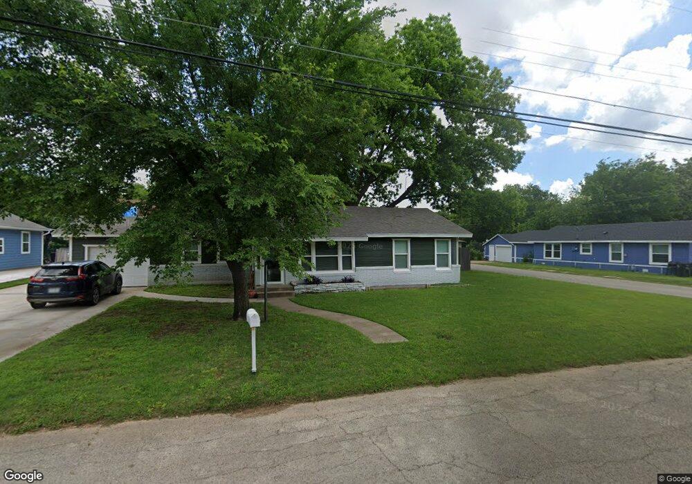 200 Madison St, Cleburne, TX 76033 - photo 1