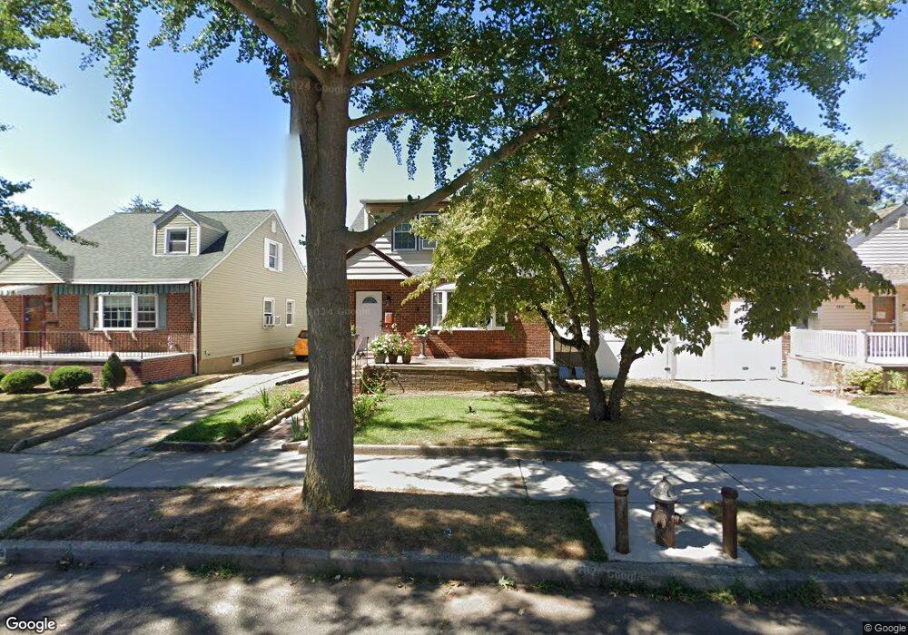 79-18 265th St, Glen Oaks, NY 11004 - photo 1