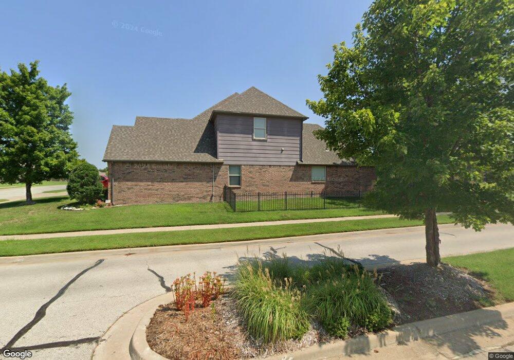 6113 S 13th St, Broken Arrow, OK 74011 - photo 1