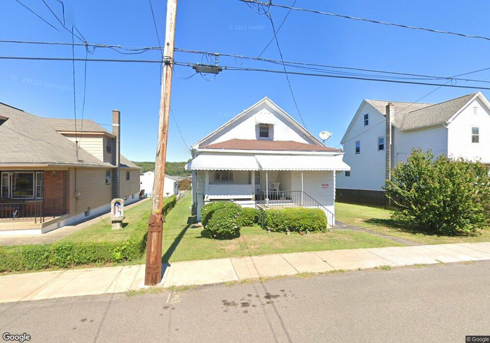 804 W Grove St, Taylor, PA 18517 - photo 1