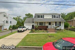 32 Henry St, Moonachie, NJ 07074