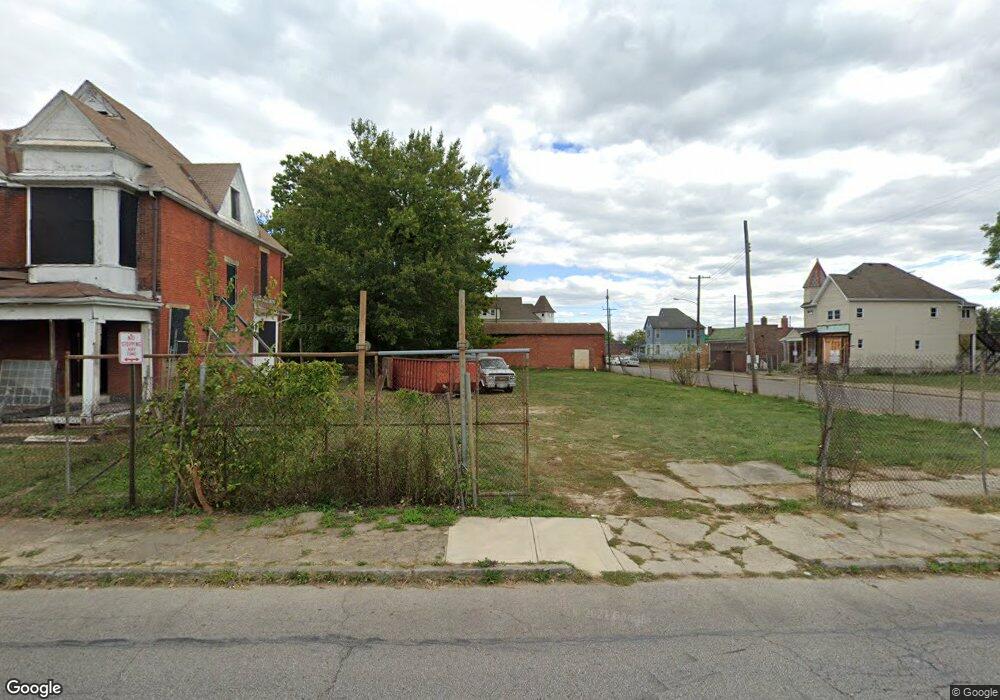 160 Wilson Ave, Columbus, OH 43205 - photo 1