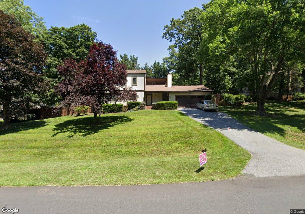 121 Stonegate Dr, Silver Spring, MD 20905 - photo 1