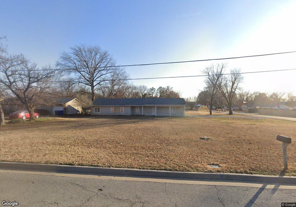221 W Washington St, Broken Arrow, OK 74012 - photo 1