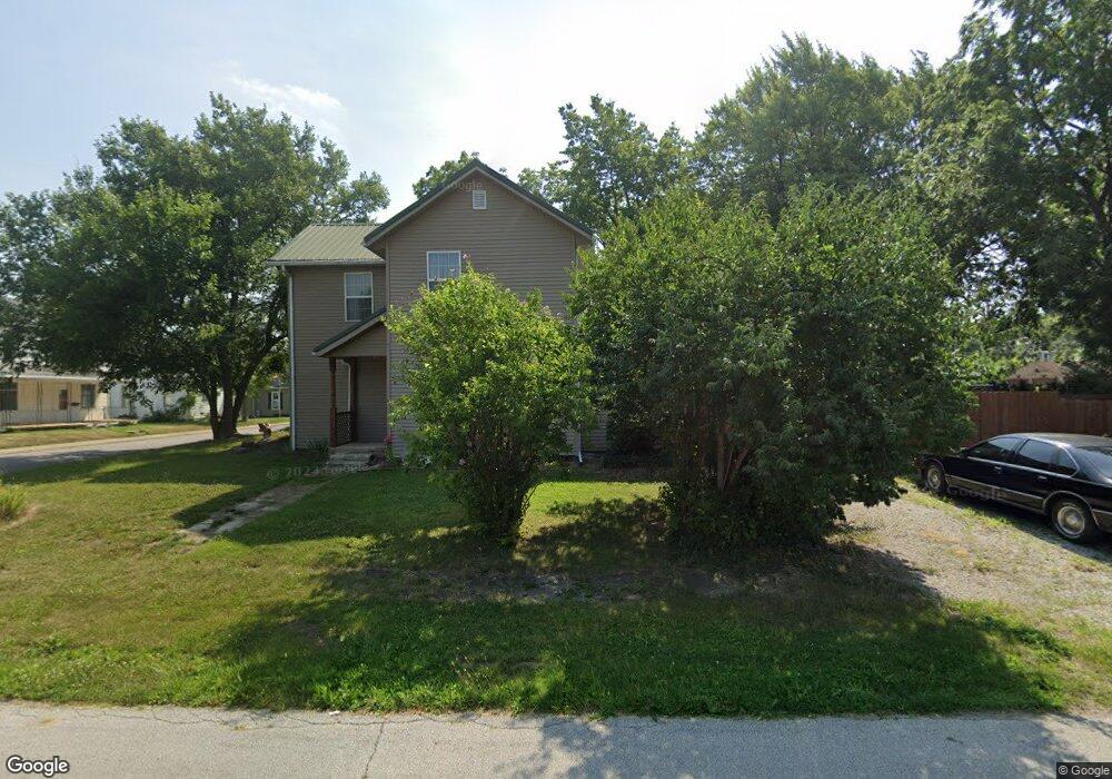 426 Lancaster St, Bluffton, IN 46714 - photo 1
