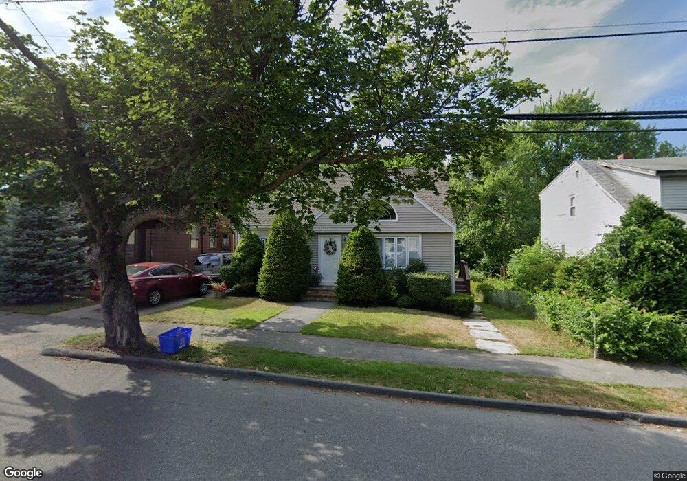 10 Hurd Ave, Saugus, MA 01906 - photo 1