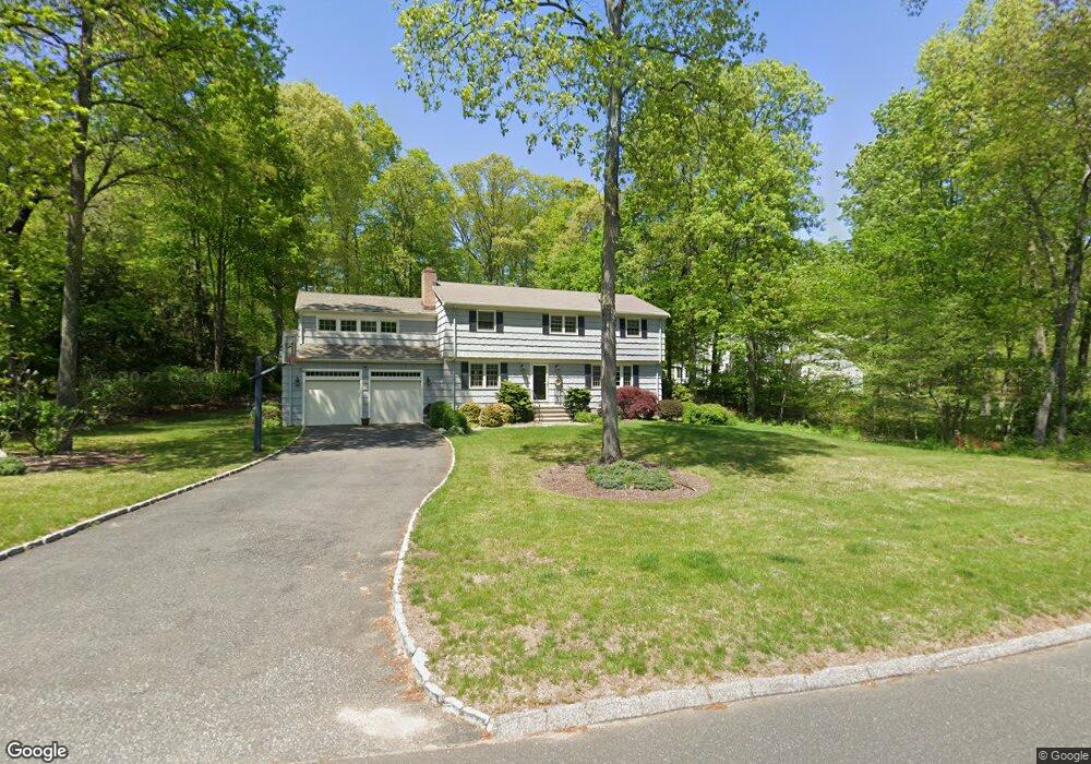 83 Autumn Ridge Rd, Trumbull, CT 06611 - photo 1