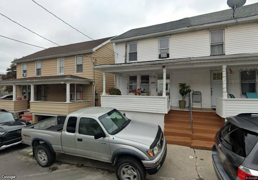 330 E Juniper St, Hazleton, PA 18201 - photo 1