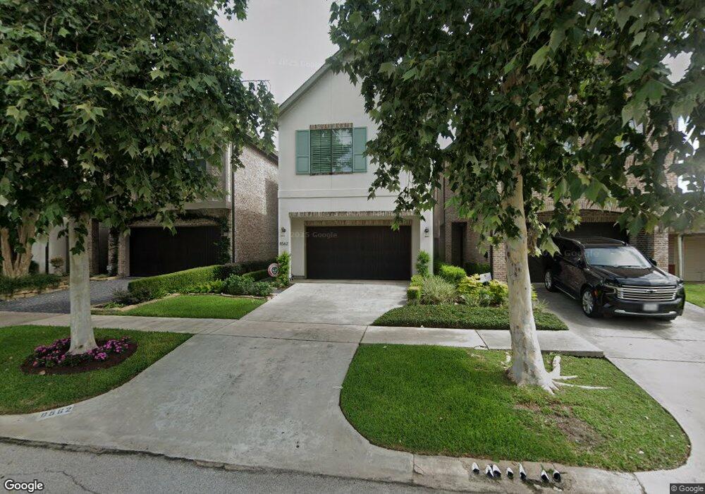 8560 Forum Dr, Houston, TX 77055 - photo 1