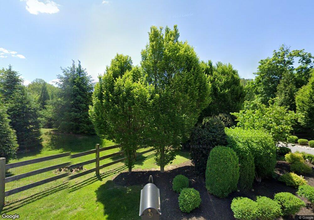 2040 Grubbs Mill Rd, Berwyn, PA 19312 - photo 1