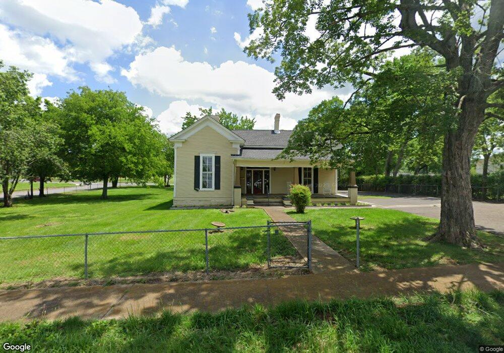 311 S Brittain St, Shelbyville, TN 37160 - photo 1