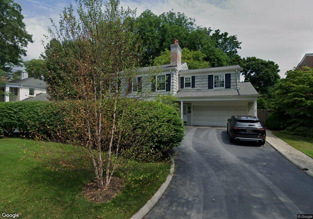 94 Cloverly Rd, Grosse Pointe Farms, MI 48236 - photo 1