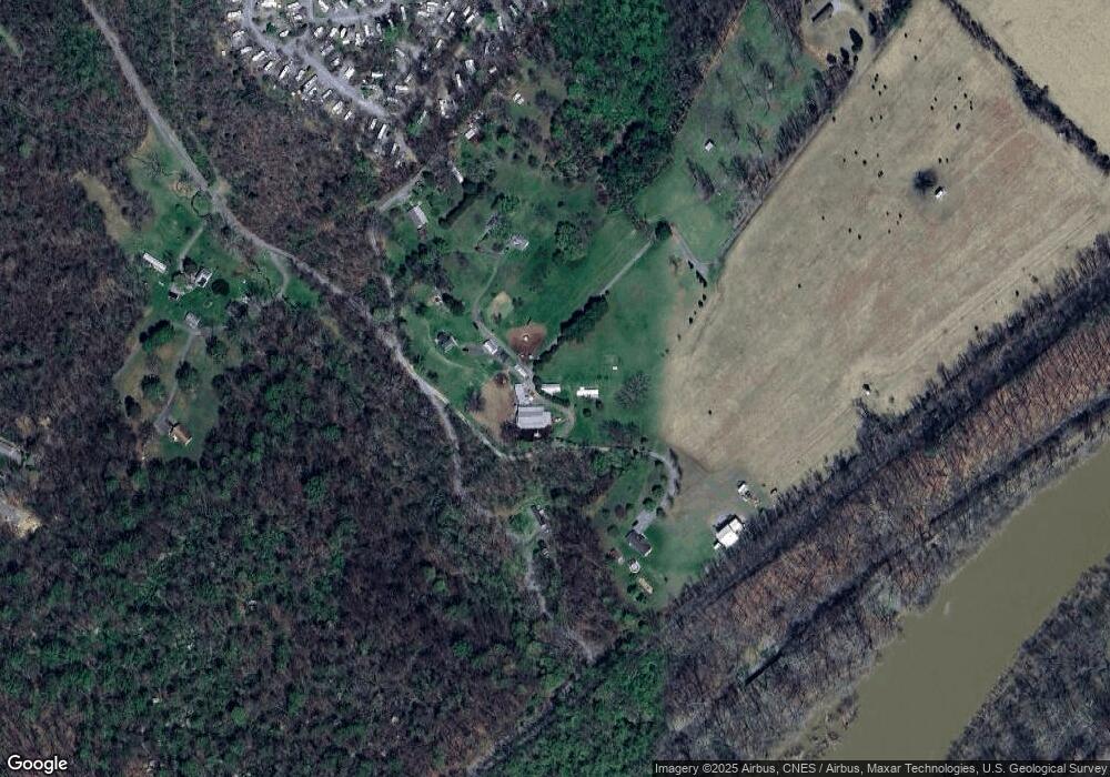 4007 Younker Ln, Hancock, MD 21750 - photo 1