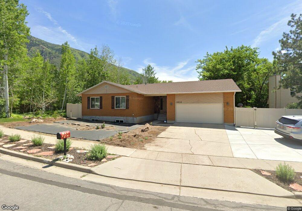 2414 Summerfield Ln, Sandy, UT 84092 - photo 1