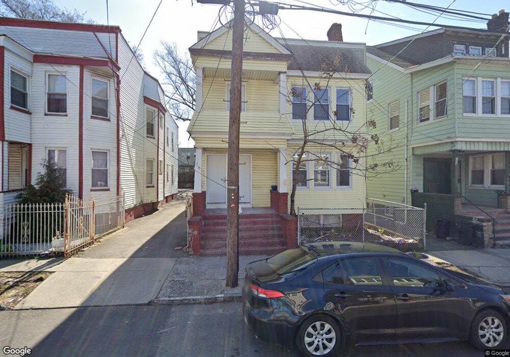 280-282 Leslie St unit 2, Newark, NJ 07112 - photo 1