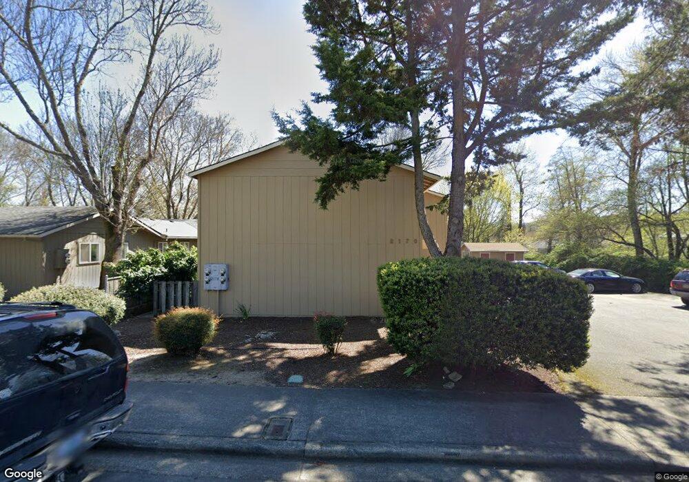 2170 NW North Hill Dr unit D, Grants Pass, OR 97526 - photo 1