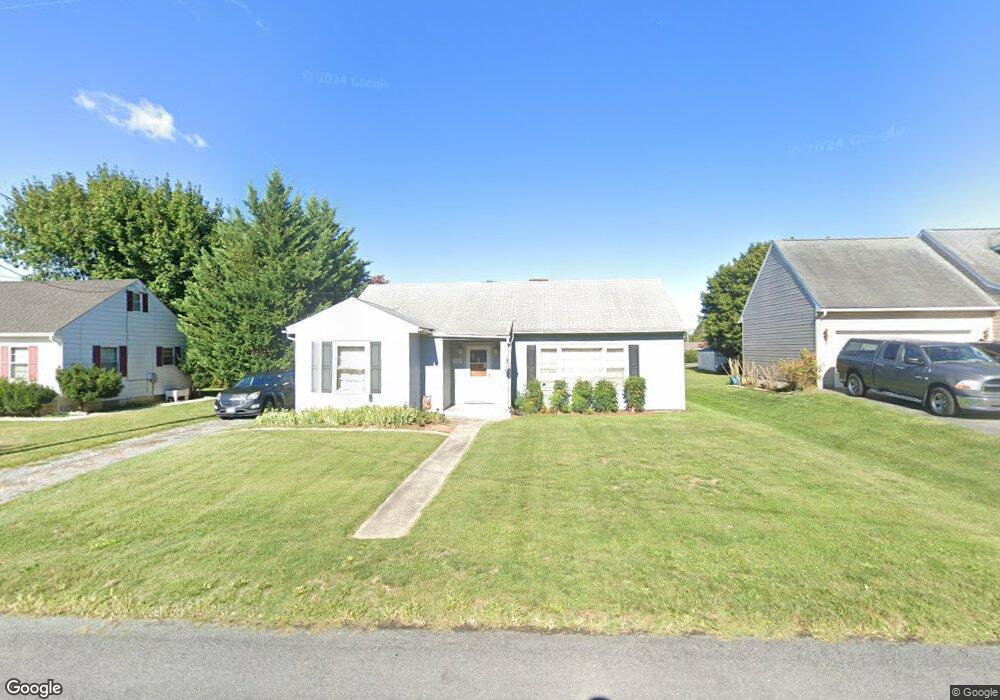 114 S Oller Ave, Waynesboro, PA 17268 - photo 1