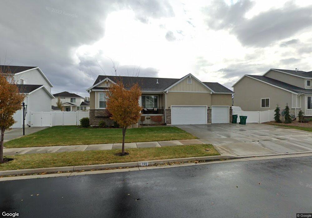 785 W Farming Way, Layton, UT 84041 - photo 1