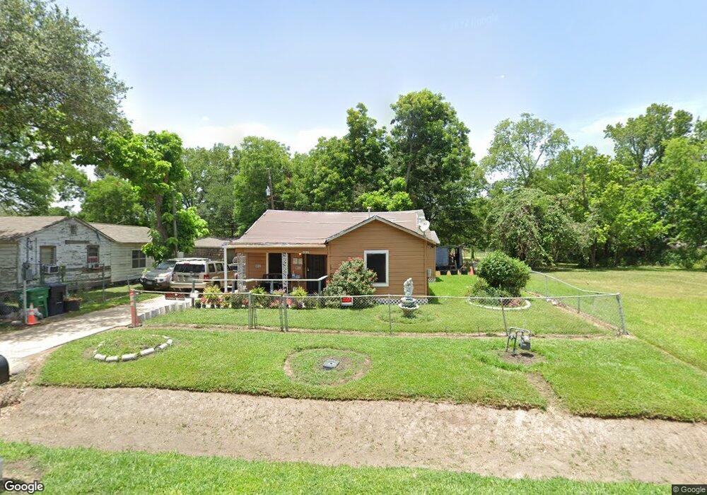 936 Saint Clair St, Houston, TX 77088 - photo 1