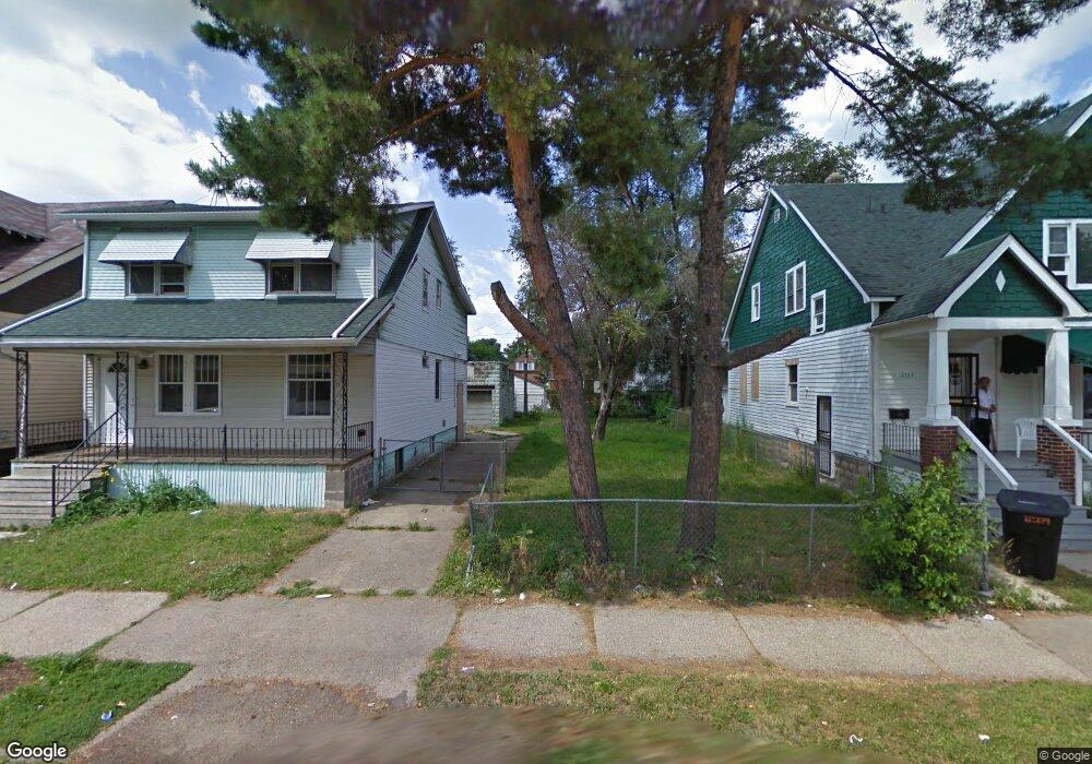 12339 Charest St, HamtraMcK, MI 48212 - photo 1