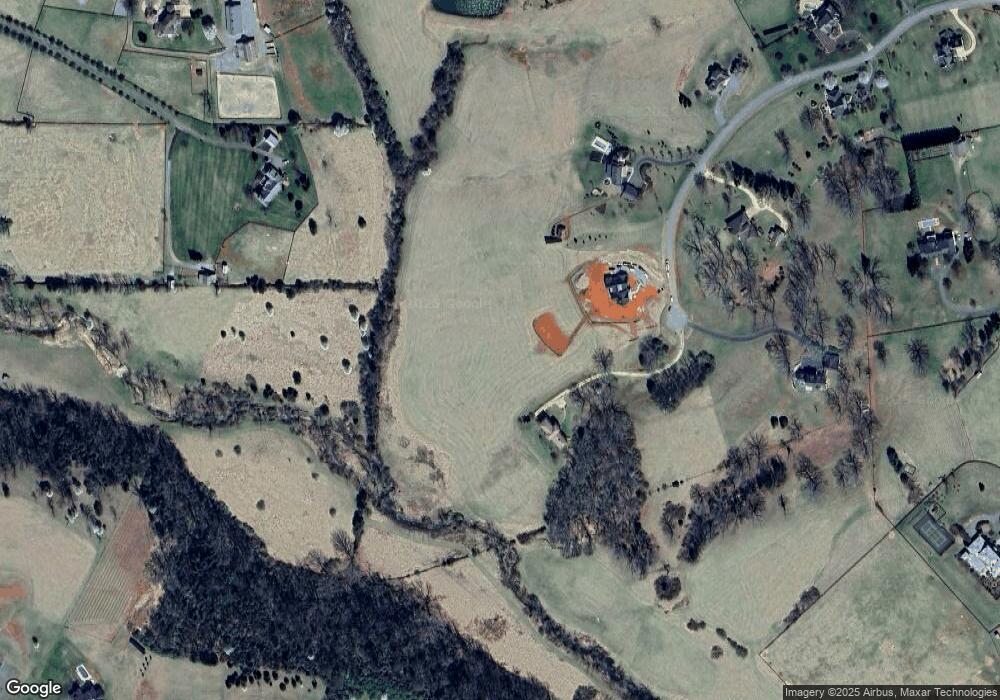 2070 Field Creek Ln, Charlottesville, VA 22903 - photo 1