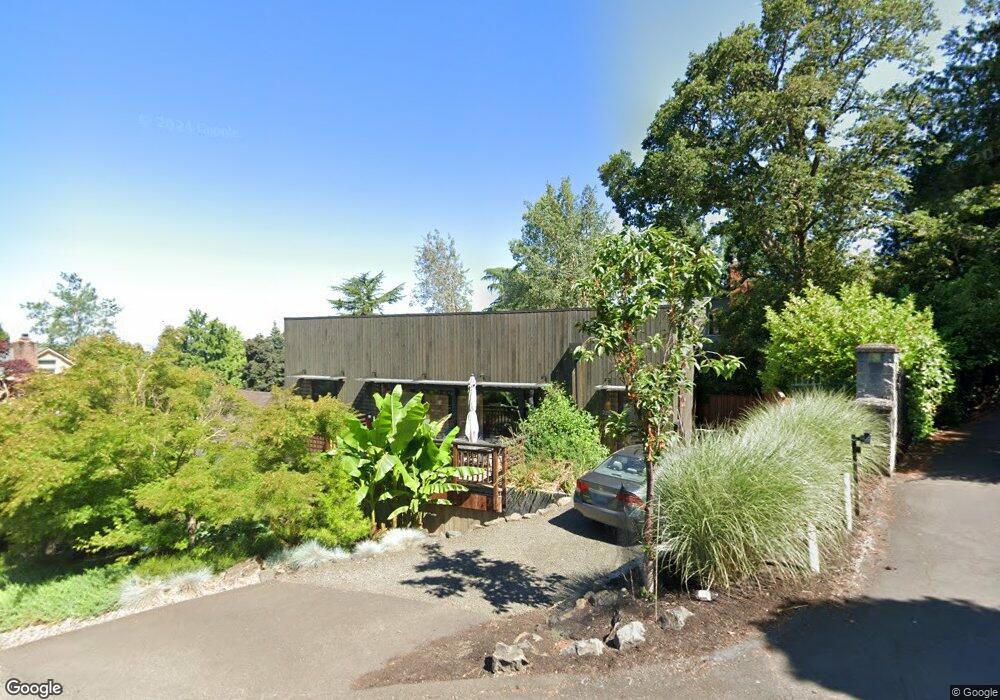 2255 Rose Ln, Eugene, OR 97403 - photo 1