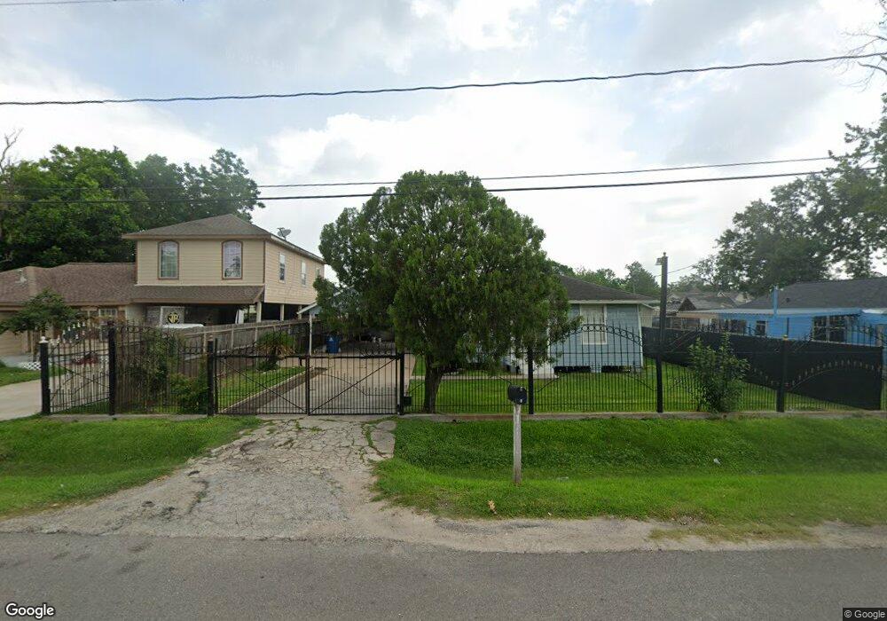 1817 Warwick Rd, Houston, TX 77093 - photo 1