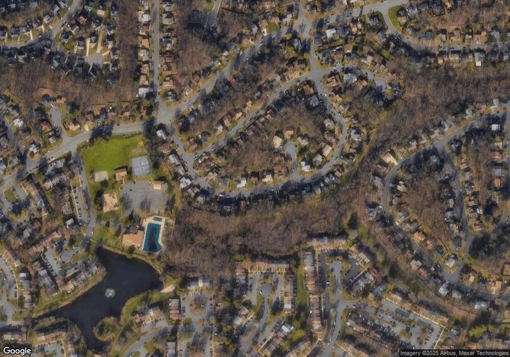 319 Avondale Dr, Sterling, VA 20164 - photo 1