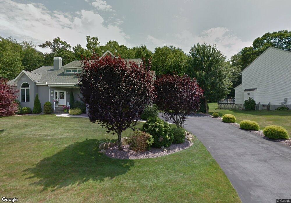 13 Dove Ct, Cranston, RI 02921 - photo 1