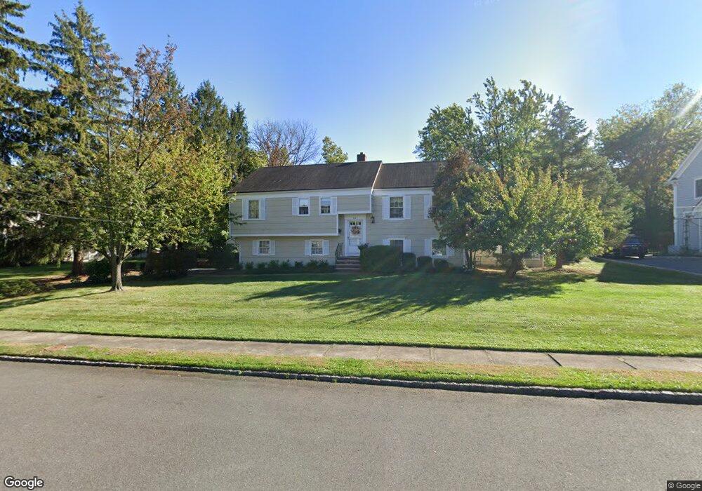 412 Quantuck Ln, Westfield, NJ 07090 - photo 1