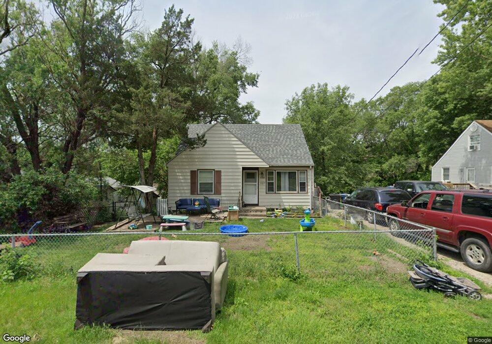 2808 E 27th St, Des Moines, IA 50317 - photo 1