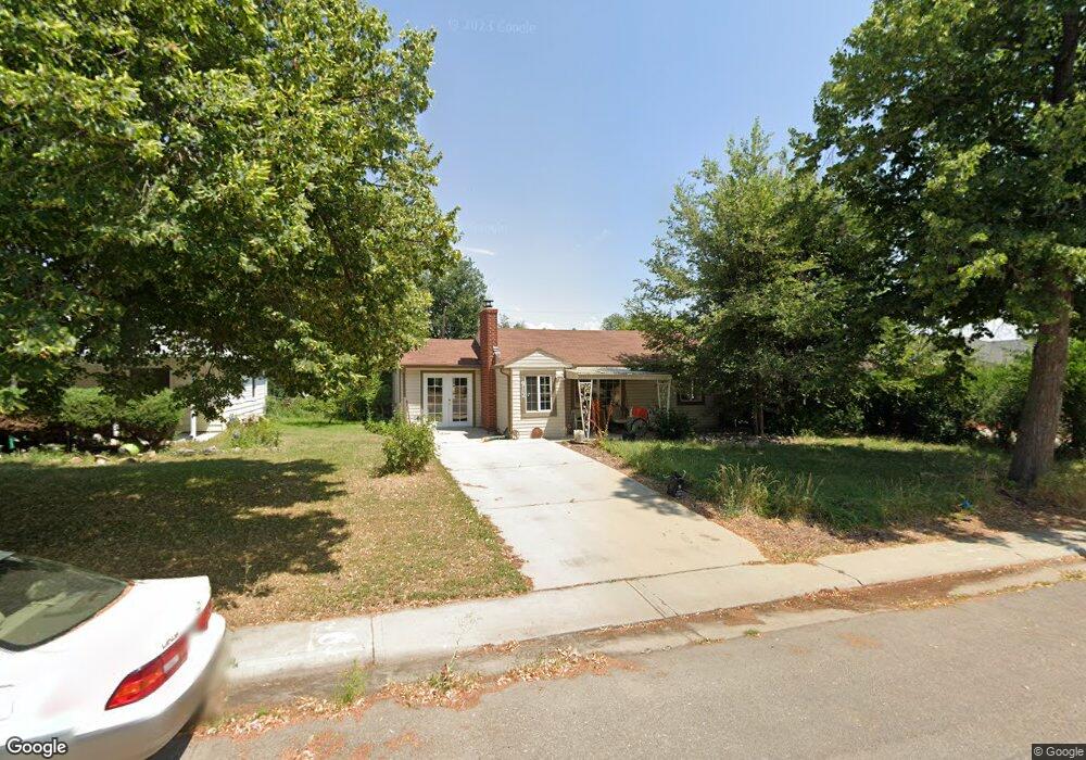 912 Geneva St, Aurora, CO 80010 - photo 1