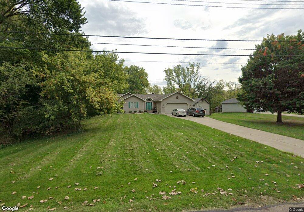 2832 Vermont St, Lansing, MI 48906 - photo 1