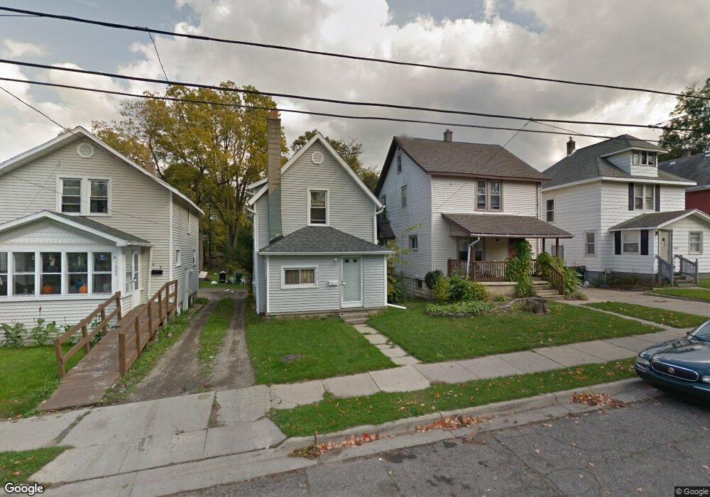 1629 Donora St, Lansing, MI 48910 - photo 1