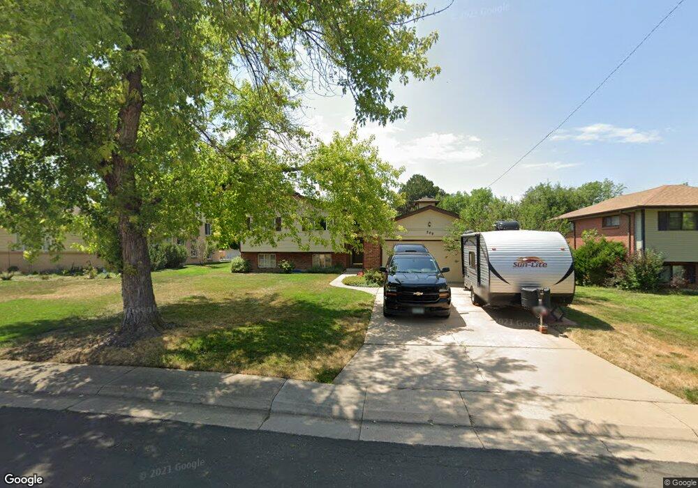 549 Newark St, Aurora, CO 80010 - photo 1
