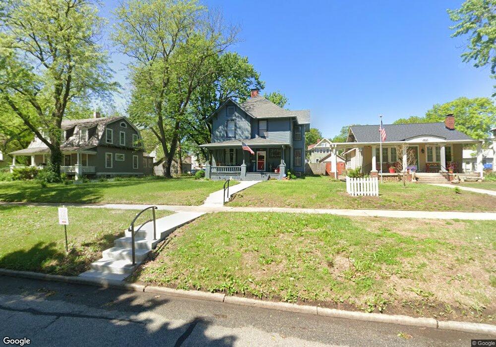 1611 SW Mulvane St, Topeka, KS 66604 - photo 1