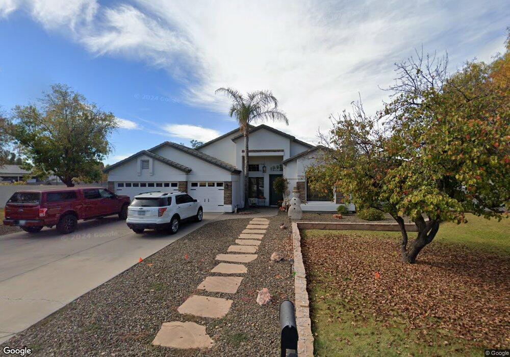 302 S Equestrian Ct, Gilbert, AZ 85296 - photo 1