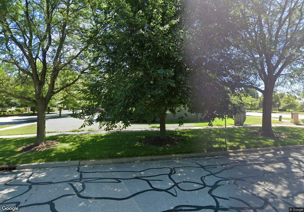 1719 Tamahawk Ln, Naperville, IL 60564 - photo 1