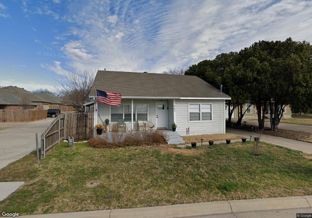 907 Jameson St, Weatherford, TX 76086 - photo 1