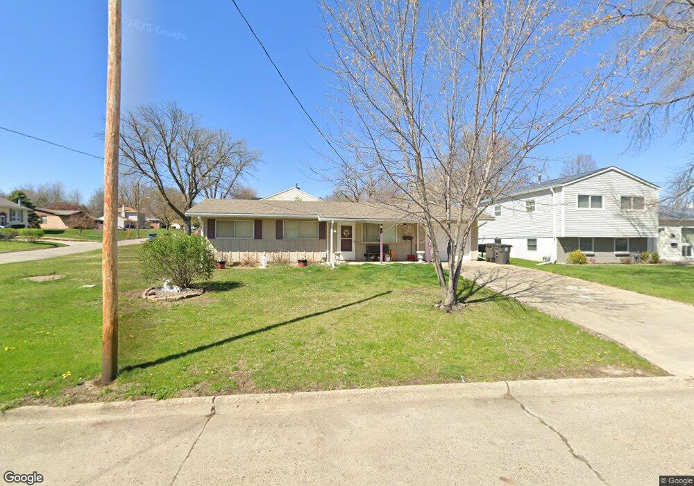 1617 Frazier Ave, Des Moines, IA 50315 - photo 1