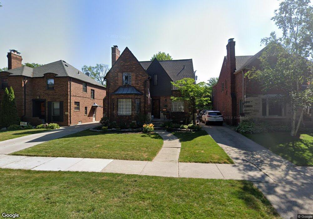 266 Mckinley Ave, Grosse Pointe Farms, MI 48236 - photo 1