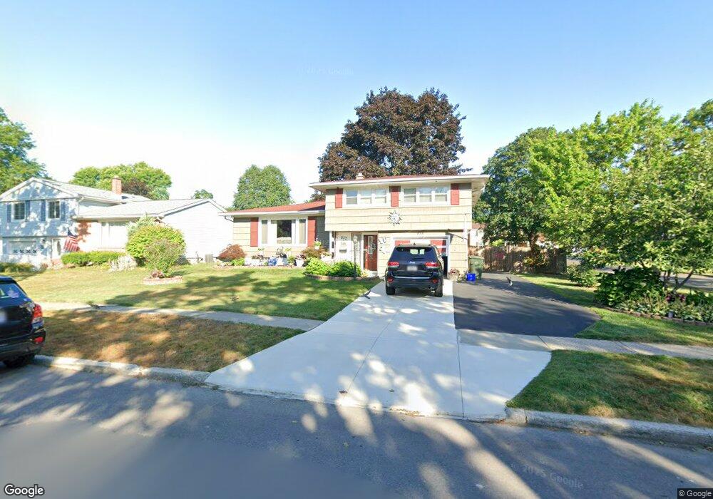 872 Sun Valley Dr, North Tonawanda, NY 14120 - photo 1