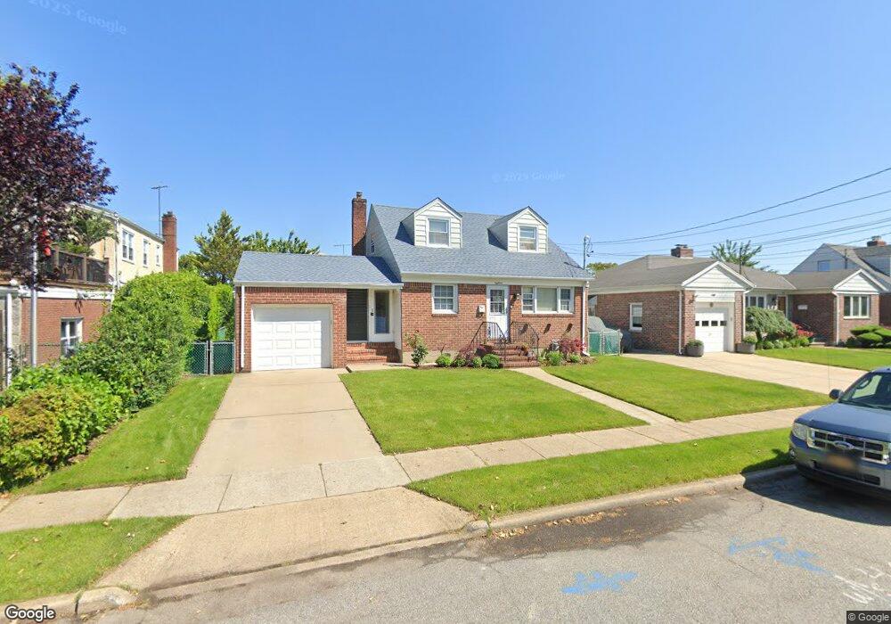 18 E Jefferson Ave, Mineola, NY 11501 - photo 1